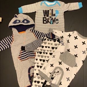 4 0-3 month rompers